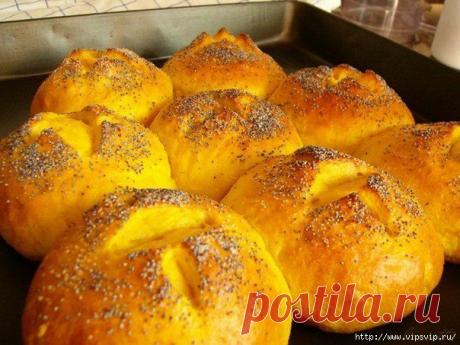 Как испечь морковные булочки?