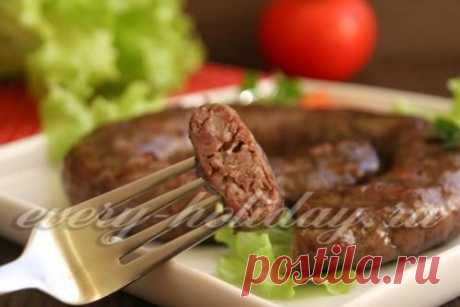 Домашняя колбаса из свинины в кишках: рецепт с фото