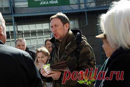 Заместителя мэра европейской столицы поймали за рисованием граффити в тоннеле. 46-летнего Пааво Архинмеки поймали с поличным, когда он с приятелем рисовал граффити в железнодорожном тоннеле, инцидент произошел в середине июня этого года. В связи с этим Архинмеки, который является одним из четырех заместителей мэра столицы и председателем партии «Левый альянс», грозит судебное разбирательство.