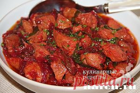 Свинина, тушеная со свеклой и солеными огурцами | Харч.ру - рецепты для любителей вкусно поесть