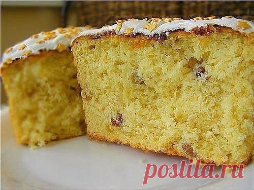 Александрийское тесто (для куличей)

Совершенно потрясающие куличи! Сладкие, нежные, мягкие... Вкуснее я не ела в жизни!
Рецепт бабушкин, готовит она по этому рецепту уже несколько десятков лет.
С порции получается очень много куличей, смело делите количество на 2, 3, 4...
1 л. топленого молока;
1 кг. сахара;
500 гр. слив. масла;
10 яиц;
3 желтка;
150 гр. свежих дрожжей.

Яйца слегка взбить, масло порезать кусочками, смешать все продукты с теплым молоком и оставить в тепло...