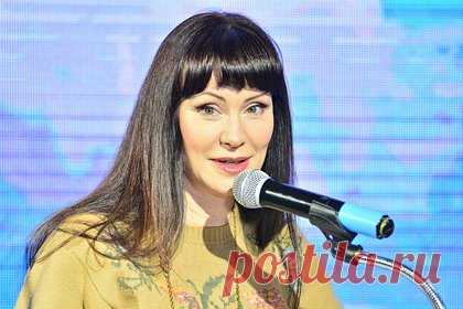 Звезда «Папиных дочек» назвала лучшее место в мире. Актриса и пародистка Нонна Гришаева назвала украинскую Одессу самым прекрасным местом в мире. Свое мнение она высказала в интервью «Москвич Mag». Звезда сериала «Папины дочки» сообщила, что она родилась в Одессе и была счастлива в этом городе. Она добавила, что ее переезд в Москву 30 лет назад был скорее вынужденным.