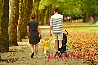 В России изменятся правила начисления пособий на детей. В России с 2022 года изменятся правила начисления пособий на детей и для беременных женщин. Соответствующий проект постановления правительства готовит Минтруд, он намерен изменить критерии оценки нуждаемости получателей выплат. Принципиальные нововведения коснутся оценки доходов.