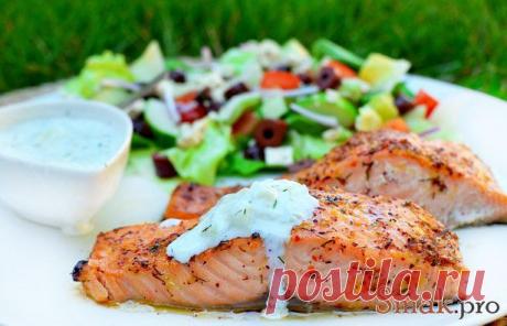 Маринованный лосось со свежим салатом и сыром фета рецепт с фото