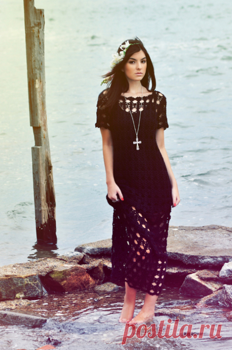 Платье макси крючком. Длинное красивое платье крючком в крупную сетку |