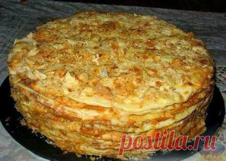 &quot;НАПОЛЕОН&quot;- НАИВКУСНЕЙШИЙ СТАРИННЫЙ РЕЦЕПТ! - Вкусные рецепты Торт получается изумительно вкусным, с тоненькими пропитанными коржами и  нежным кремом! Получается всегда! Обязательно попробуйте приготовить, Вы не пожалеете! Любимые будут в восторге!!! Готовим два теста: 1-е тесто: ●1 пачку маргарина растопить и смешать с 1 стаканом муки. 2-е тесто: ●1 стакан сметаны взбить с 2 яйцами ●1,2 стакана муки + 0,5 стакана на подсыпку …