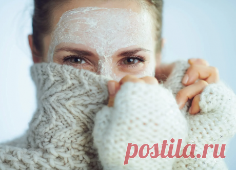 Основные ошибки в уходе за кожей лица зимой Зимой наша кожа вынуждена справляться с негативным влиянием многих факторов окружающей среды. Разбираемся, каких ошибок не допускать, чтобы ей было комфортнее.В зимний период кожа лица подвержена...