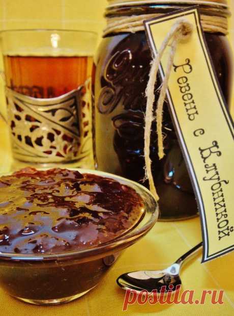 Варенье из ревеня и клубники &quot;На верхней полке буфета&quot;