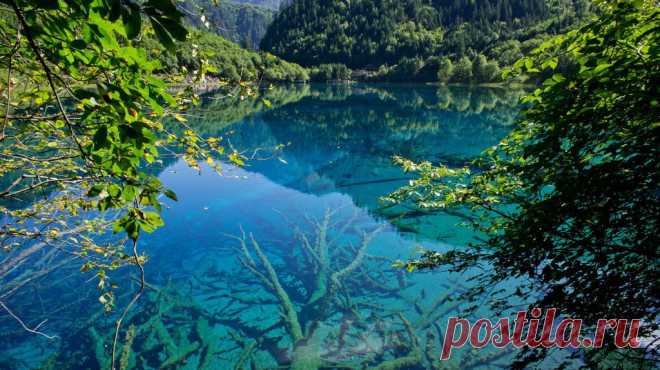 35 уникальных мест планеты, которые удивят кристально чистой водой