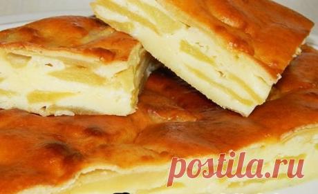 ШАРЛОТКА С ЯБЛОКАМИ НА СМЕТАНЕ