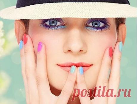 Я ногтевой мастер. Занимаюсь этим около трех лет. Европейский маникюр, покрытие гель-лаком, наращивание гелем, укрепление ногтевой пластины, массаж и все это по доступным ценам. Я продолжаю развиваться, изучаю новые услуги в ногтевом сервисе и конечно интересные дизайны. Всегда рада прислушаться к Вашему мнению. НА ЛЮБОЙ ВАШ ВОПРОС - ДАМ ОТВЕТ. Пишите, жду!