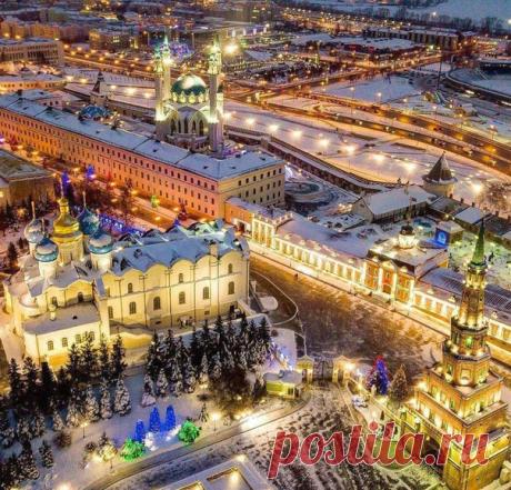 за отзыв Лилии Ситдиковой instagram.com/liliasitdikovskaya

А не поехать ли в #Казань на новогодние каникулы? Да, легко!

Лишь едва ступив на землю исторической столицы Казанского ханства, вы, дорогие мои будущие туристы, почувствуете мощное слияние Запада и Востока, религий, ментальностей, кухни, кровей, мыслей и много другого .
Показать полностью…