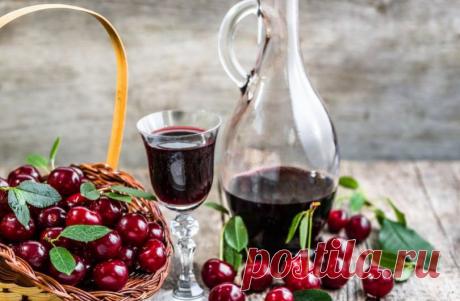 Как сделать вишневую наливку в домашних условиях: 3 простых рецепта