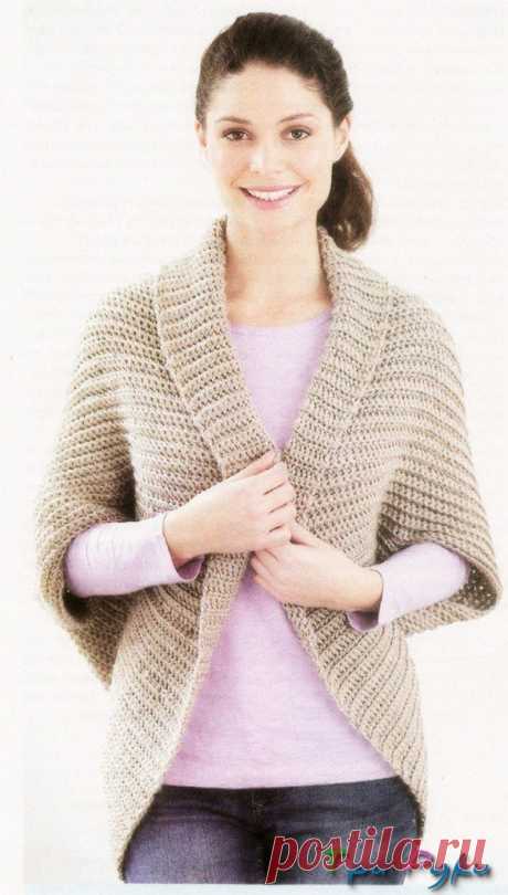 Модная вязаная кофта Уютная и теплая кофта из пряжи серого цвета будет прекрасным дополнением повседневного гардероба, на первый взгляд может показаться, будто она связана спицами, но на самом деле эта модель выполнена крючком.
