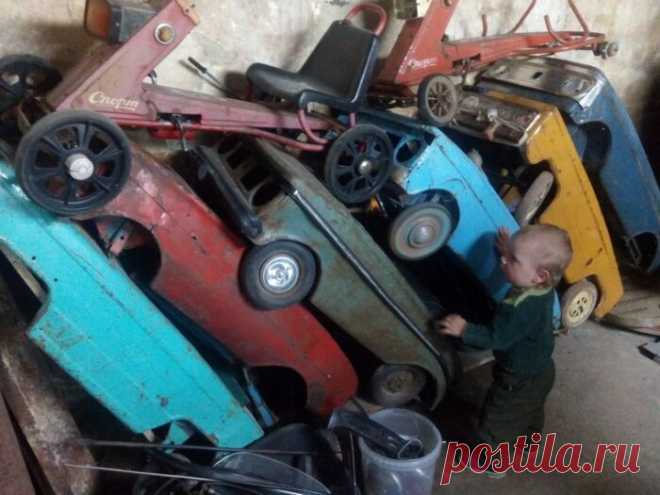 Зачем умельцы из России и Белоруссии восстанавливают игрушечные автомобили из 1980-х