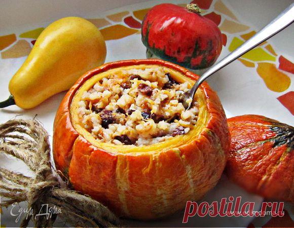 Тыква, фаршированная рисом и сухофруктами. Ингредиенты: тыква, рис, чернослив Предлагаю вам несложный, но очень вкусный рецепт приготовления тыквы. Надеюсь, вам понравится!