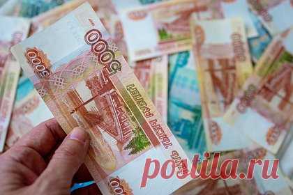 Возможность запрета на снятие наличных с депозитов в России оценили