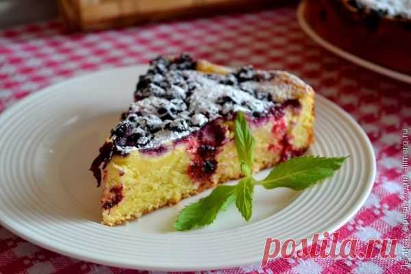 Творожный пирог с начинкой из смородины