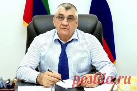 Суд в Москве арестовал мэра Кизилюрта Магомедова по делу о растрате средств. Ему грозит до 10 лет лишения свободы.