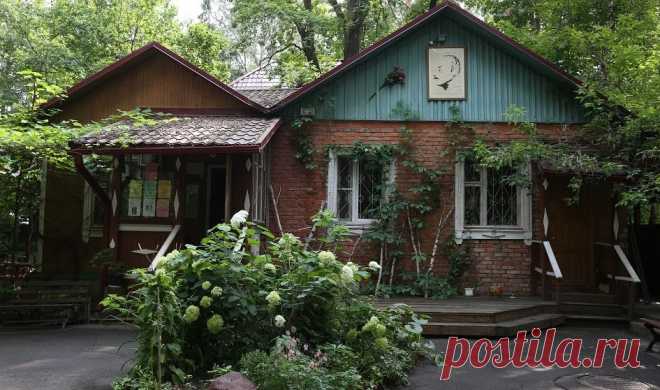 Дом музей Б.Окуджавы в Переделкино
