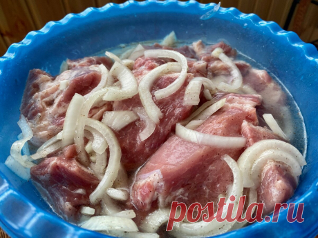 Другой маринад для мяса не признаю, готовлю только так, оно получается нежным и не остаётся ни кусочка | Сам поешь и жену удиви | Яндекс Дзен