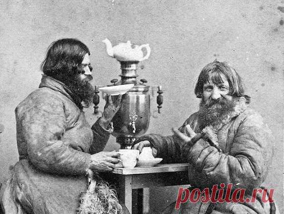 Почему кипячёная вода считается мёртвой для заваривания чая О пользе чая написаны целые трактаты. Целебные свойства этого напитка известны с древних времен. Современные исследования ученых разных стран выявили, что в чае содержится множество микроэлементов, которые не встречаются больше нигде. Этот напиток защищает наши сосуды от плохого холестерина, а дубильные вещества чайных листьев способствуют их укреплению. Главное – правильно заваривать чай.[С-BLOCK]
