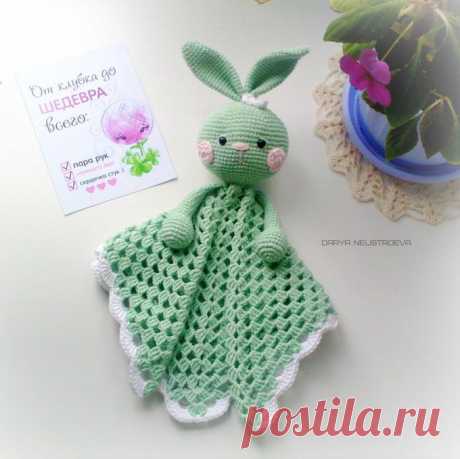 Бесплатный мастер-класс по вязанию Комфортер Зайка крючком. Автор описания - Дарья Неустроева. 🧶Схемы вязания игрушек IRINELY.ART🧵