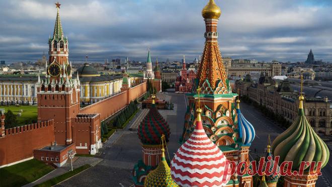 Православный активист призвал отменить концерты Лепса из-за шуток про Красную площадь. Певец Григорий Лепс заявил, что мечтает сыграть свадьбу на Красной площади и поставить барную стойку у Мавзолея, а журналистов он намерен "отстреливать по периметру". Депутат брянской облдумы, председатель движения "Россия ...