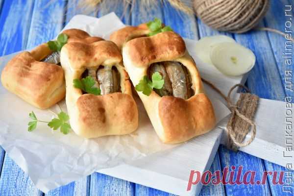 👌 Сочные поморские кулебяки с мойвой и луком, рецепты с фото Кулебяка блюдо русской кухни. О ней можно прочитать в произведениях Гоголя и Чехова. Что же такого необычного в этом пироге и почему он так называется? Детям особенно интересно что...
