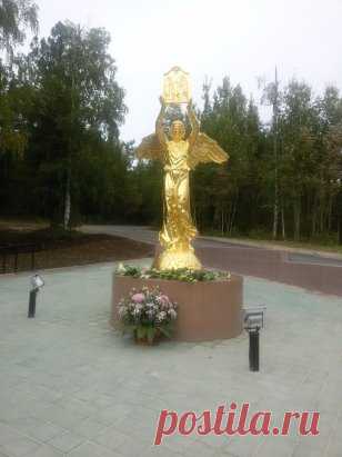 Вот такой у нас теперь в городе ангел хранитель семьи, любви и верности.  Нягань.