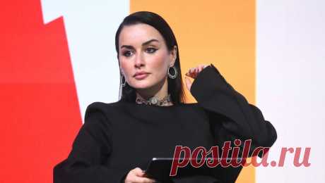 Тина Канделаки прокомментировала изнасилование сотрудницы &quot;Матч ТВ&quot;. Заместитель генерального директора &quot;Газпром-Медиа Холдинга&quot;, гендиректор ТНТ Тина Канделаки в своем Telegram-канале подтвердила информацию об изнасиловании сотрудницы канала &quot;Матч ТВ&quot; возле телецентра ...