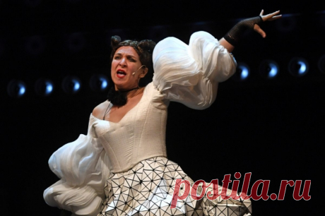 Олеся Железняк рассказала об ужасах актерской профессии. По ее словам, артисты находятся в полной зависимости от зрителя.