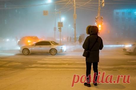 УГМС: морозы ниже минус 50 градусов зарегистрированы в пяти районах Якутии. В Верхоянске температура опустилась до минус 53 градусов.