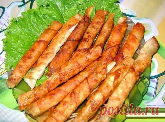 Горячая закуска из лаваша! Эта необычная хрустящая закуска из лаваша порадует Вас своим вкусом, а особенно тех, кто не равнодушен к чебурекам. | Эксклюзивные шедевры кулинарии.