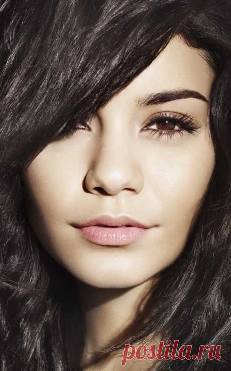 Ванесса Энн Хадженс (Vanessa Anne Hudgens)
- 14 декабря, 1988