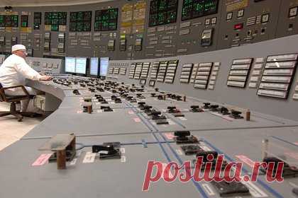 Военный объяснил бессмысленность использования ВСУ дронов против российских АЭС. Военный эксперт, полковник в отставке Михаил Тимошенко оценил опасность использования Вооруженными силами Украины (ВСУ) беспилотных летательных аппаратов (БПЛА) для атаки на российские атомные электростанции, заявив, что это бесполезно, поскольку такие объекты способны выдержать падение самолета.