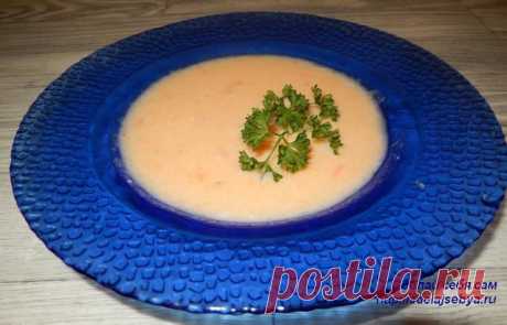 Суп из тыквы - вкусное и диетическое блюдо.
Статья содержит рецепт вкусного и низкокалорийного  блюда и небольшую статью о пользе тыквы.
Советую обязательно прочитать!