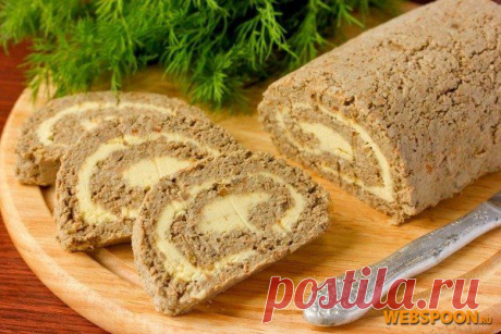 Праздничный рулет из печёночного паштета