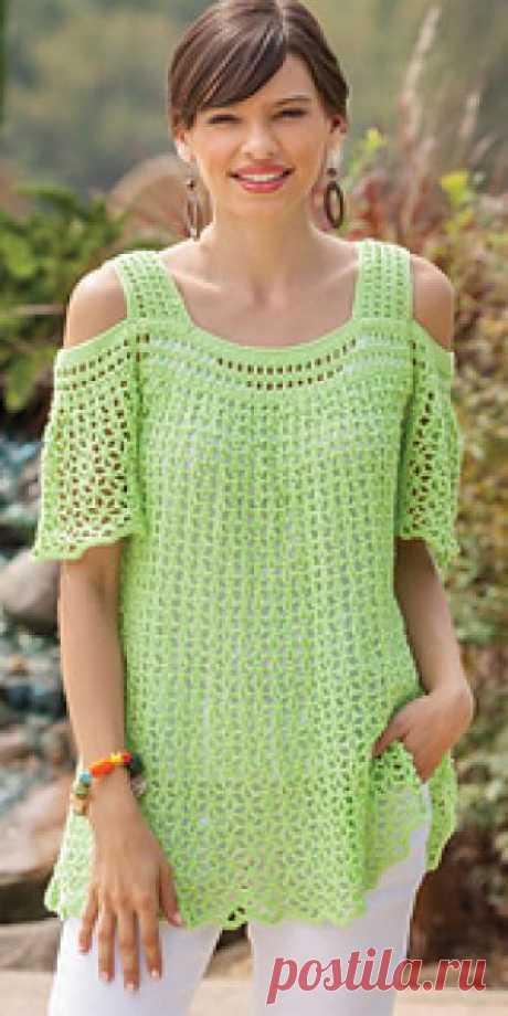 Peekaboo Shoulder Top pattern by Patricia Bonghi
