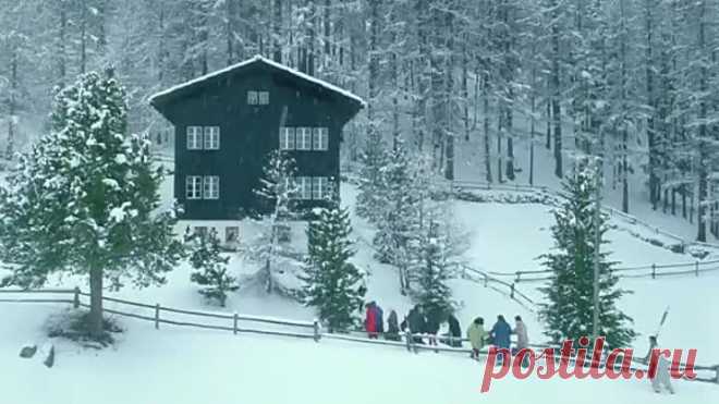 Last Christmas (Official Video)