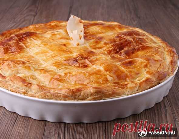 Пирог из слоеного теста с курицей и грибами | Пироги с грибами: вкусные рецепты