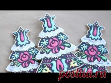 Christmas Tree cookies inspired by Hungarian floral folk art - Full Speaking Tutorial