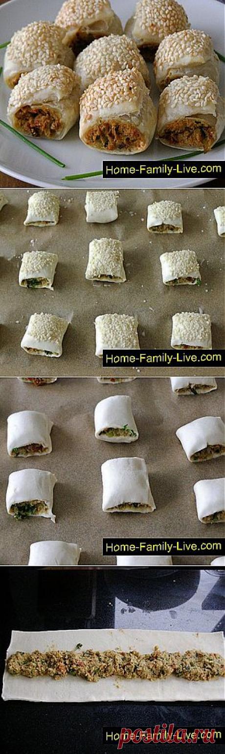 Кулинарные рецепты Рулеты из слоеного теста с курицей