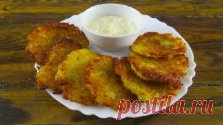 Классические драники без яиц и муки. Рецепт простой, но очень вкусный! 



Приготовленные драники по этому рецепту получаются очень вкусными, хрустящими по краям и нежными в середине.

Для приготовления драников нам потребуются:

Картофель – 500 грамм
Соль - 0.5ч.л
Лук р…