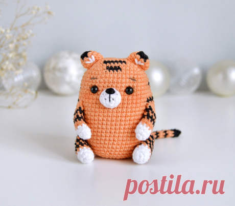 PDF Тигрёнок крючком. FREE crochet pattern; Аmigurumi animal patterns. Амигуруми схемы и описания на русском. Вязаные игрушки и поделки своими руками #amimore - тигр, маленький тигрёнок к Новому году, тигрята, котик, кот, кошечка, кошка, котенок.