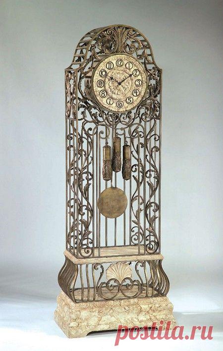 Непередаваемый колорит напольных часов — Роскошь и уют