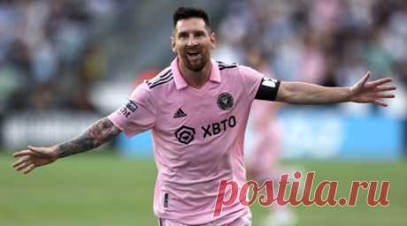 Голевая машина: Месси забил в шестом матче подряд и вывел «Интер Майами» в финал Кубка лиг. Лионель Месси стал одним из главных героев полуфинала Кубка лиг между «Интер Майами» и «Филадельфия Юнион». Встреча завершилась со счётом 4:1 в пользу команды аргентинца, а он стал автором победного гола, поразив ворота соперника шикарным дальним ударом. Благодаря этому подопечные Херардо Мартино впервые в истории вышли в решающий раунд международного турнира, а семикратный обладатель «Золотого мяча»…