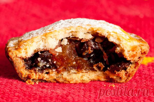 Пирожки mince pies. (Дж. Р. Р. Толкиен. «Хоббит»)