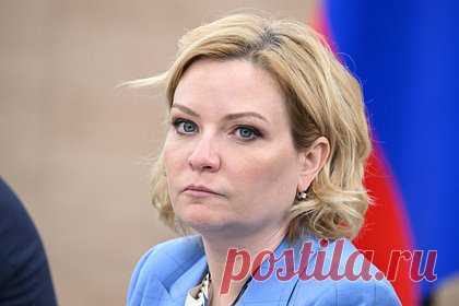 Стало известно о судьбе «Троицы» после экспонирования в храме Христа Спасителя. Министр культуры России Ольга Любимова рассказала, куда отправится икона «Святая Троица» Андрея Рублева после экспонирования в московском храме Христа Спасителя. Любимова заявила, что икону отправят на реставрацию во Всероссийский художественный научно-реставрационный центр имени академика И. Э. Грабаря.