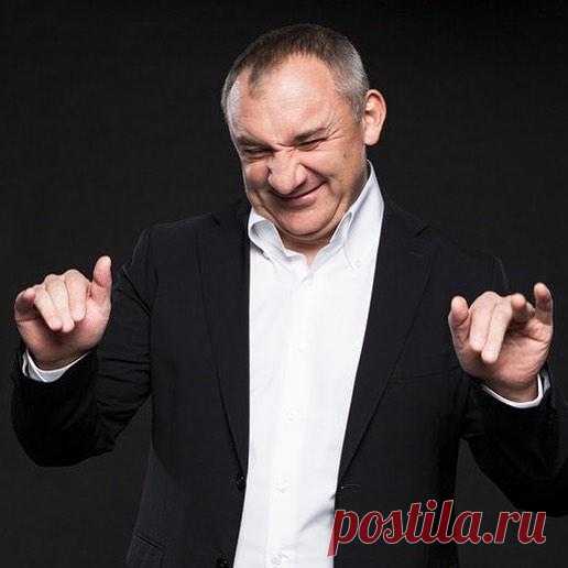 Николай Фоменко отмечает День сурка: поклонники пожаловались актеру на свои загруженные будни